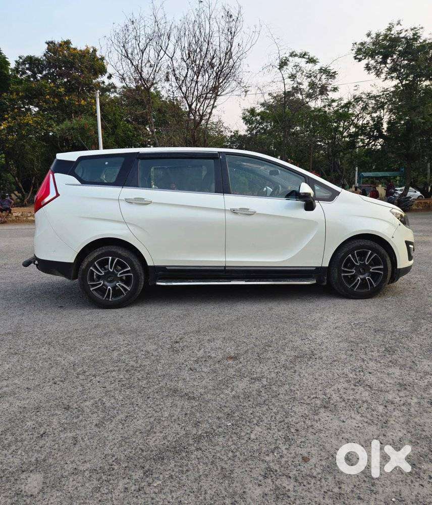 Mahindra Marazzo M8 8str, 2019, Diesel