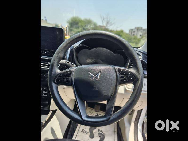 Mahindra Xuv 3xo Mx3, 2024, Petrol