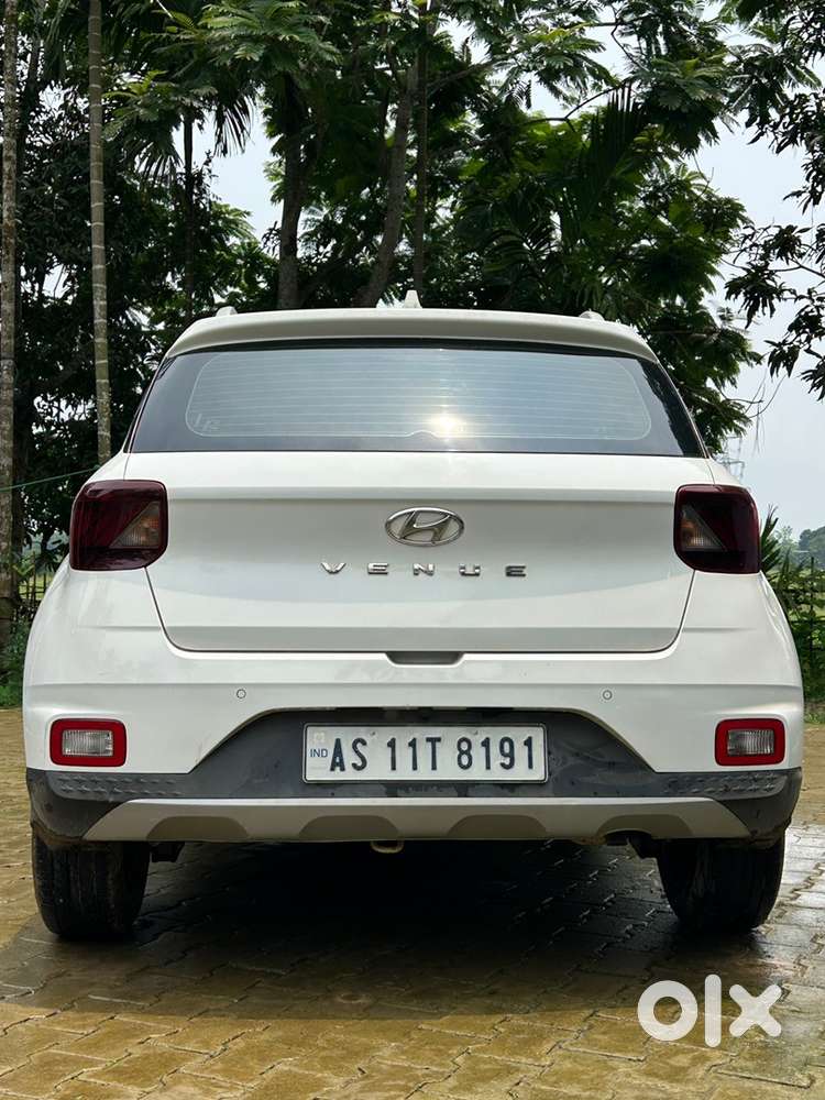 Hyundai Venue Petrol Manual 2020