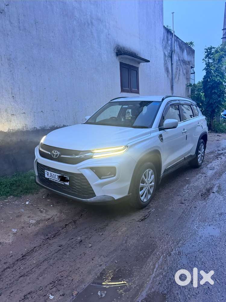 Toyota Urban Cruiser 2025 Manual