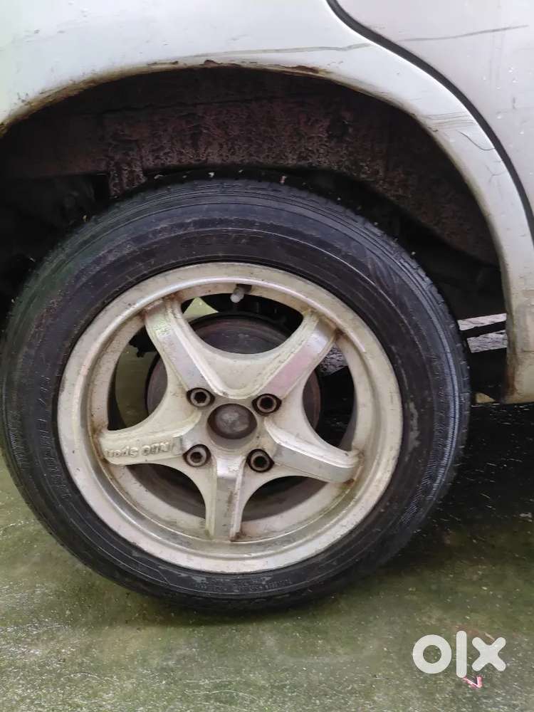 Maruti Suzuki Estilo Lxi 2010
