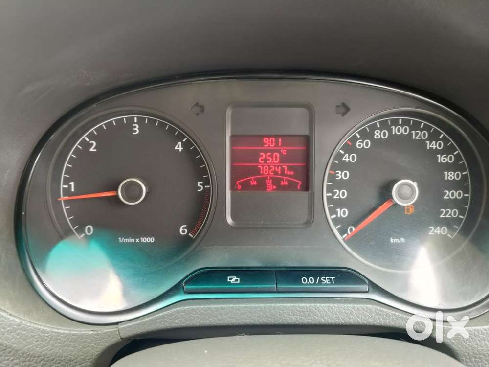 Volkswagen Vento Celeste 1.6 Highline, 2013, Diesel