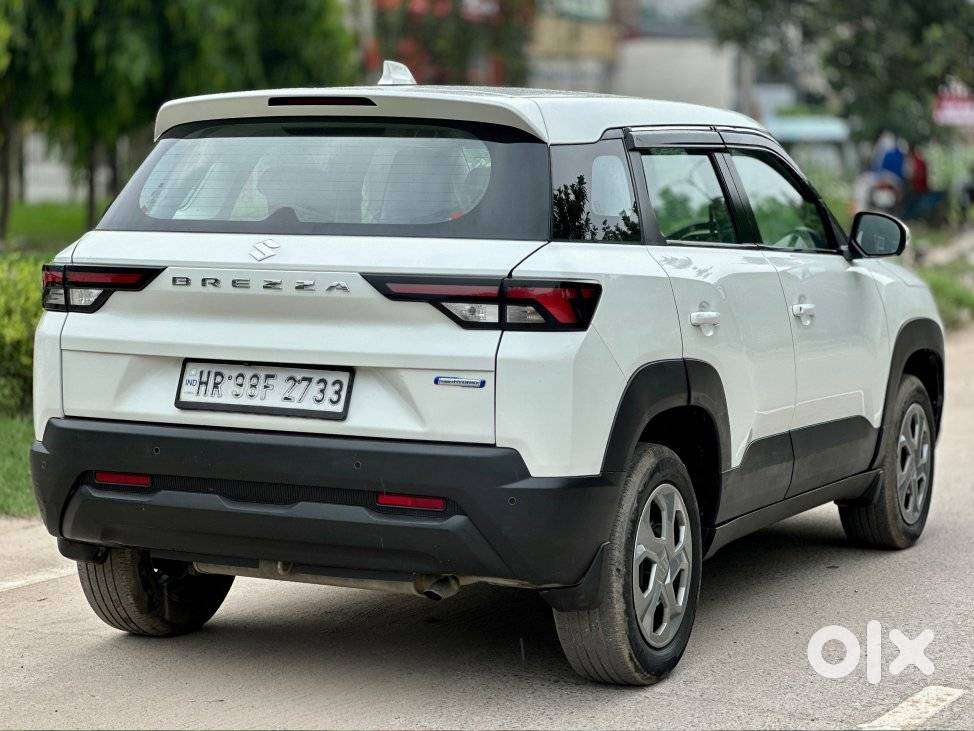 Maruti Suzuki Brezza 1.5 Vxi Smart Hybrid, 2022, Petrol