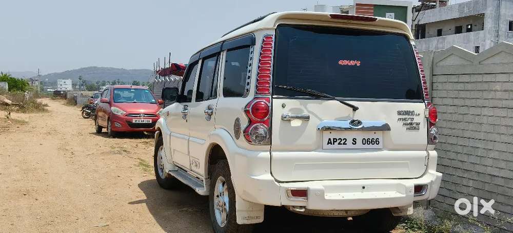 Mahindra Scorpio 2010 Diesel 165000 Km Driven