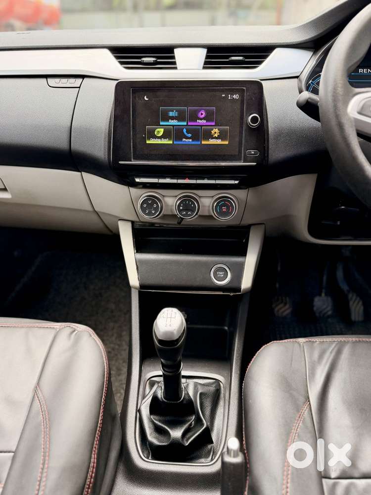 Renault Triber Rxz, 2021, Petrol