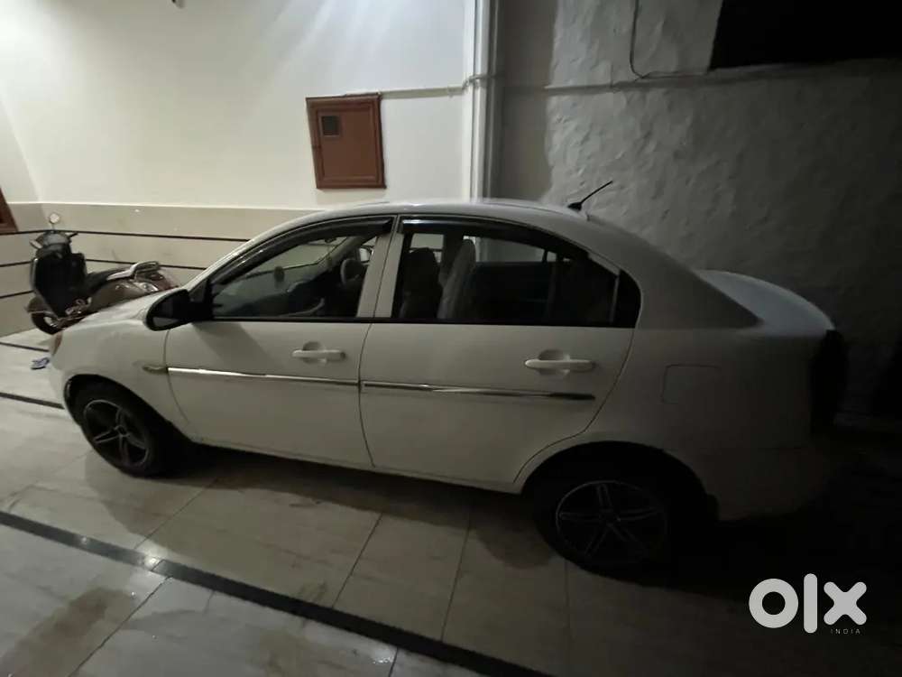 Hyundai Verna 2010 Diesel 132000 Km Driven