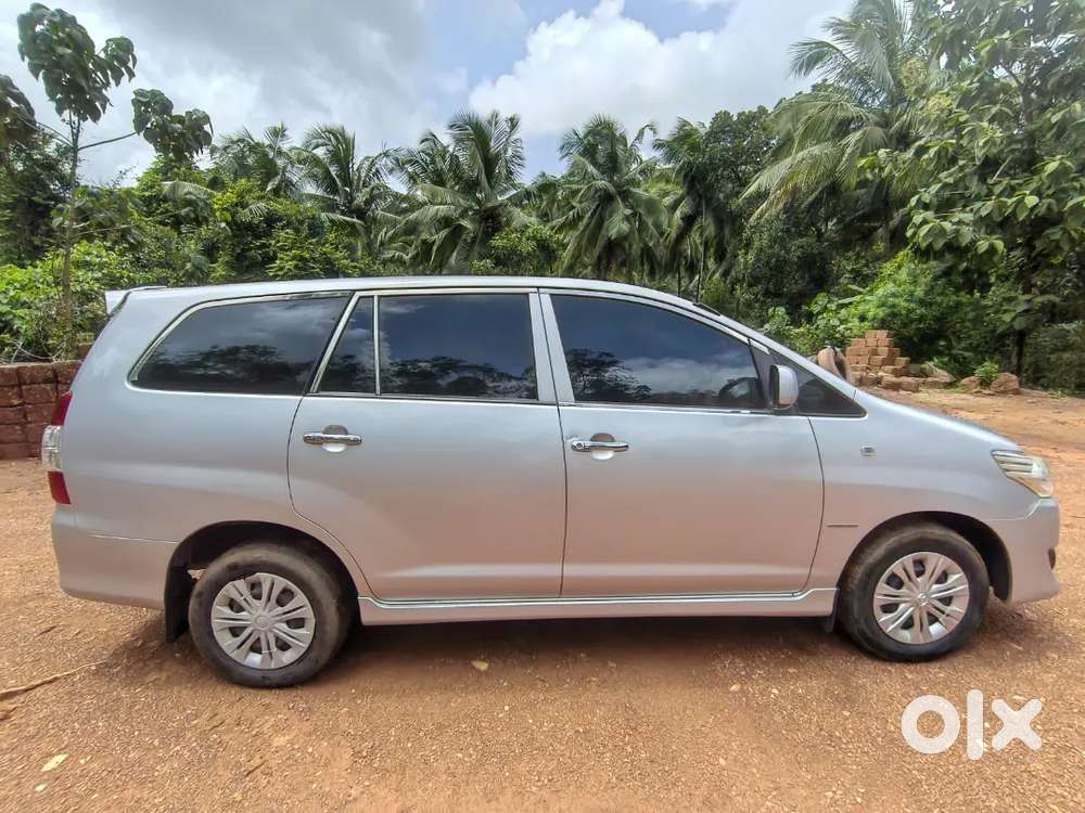 Toyota Innova Diesel Manual 2nd Owner 2013