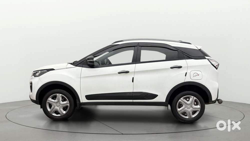 Tata Nexon 1.2 Revotron Xm (s), 2022, Petrol