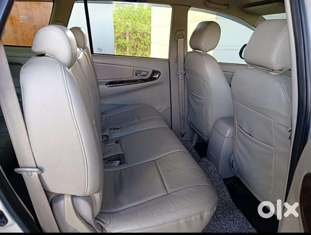 Toyota Innova 2004-2011 2.5 Vx (diesel) 8 Seater Bs Iv, 2013, Diesel