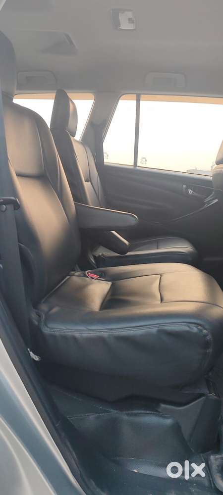 Toyota Innova 2.5 G (diesel) 7 Seater Bs Iv, 2018, Diesel