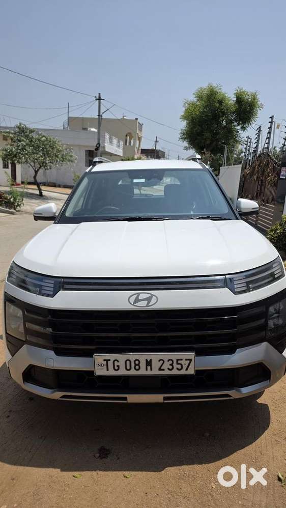 Hyundai Alcazar 2024 Diesel Well Maintained