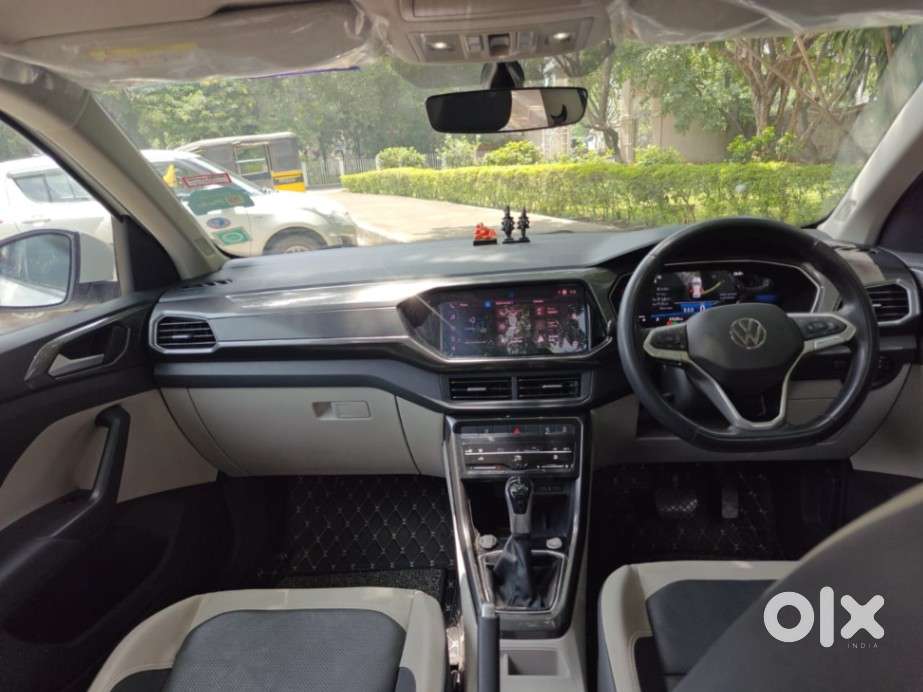 Volkswagen Taigun 1.0 Tsi Topline At, 2023, Petrol