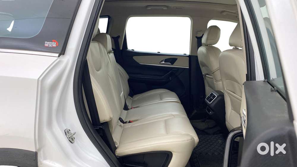 Mahindra Xuv700 2.2 Ax 7 Diesel At Str Awd, 2023, Diesel