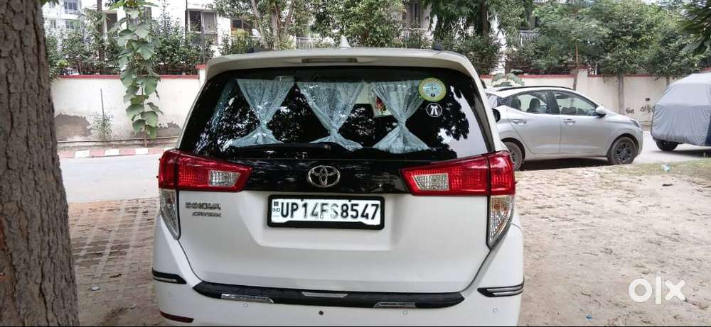 Toyota Innova Crysta 2023