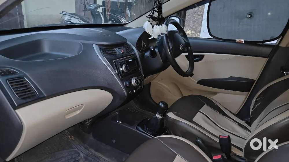 Hyundai Eon Magna 2012