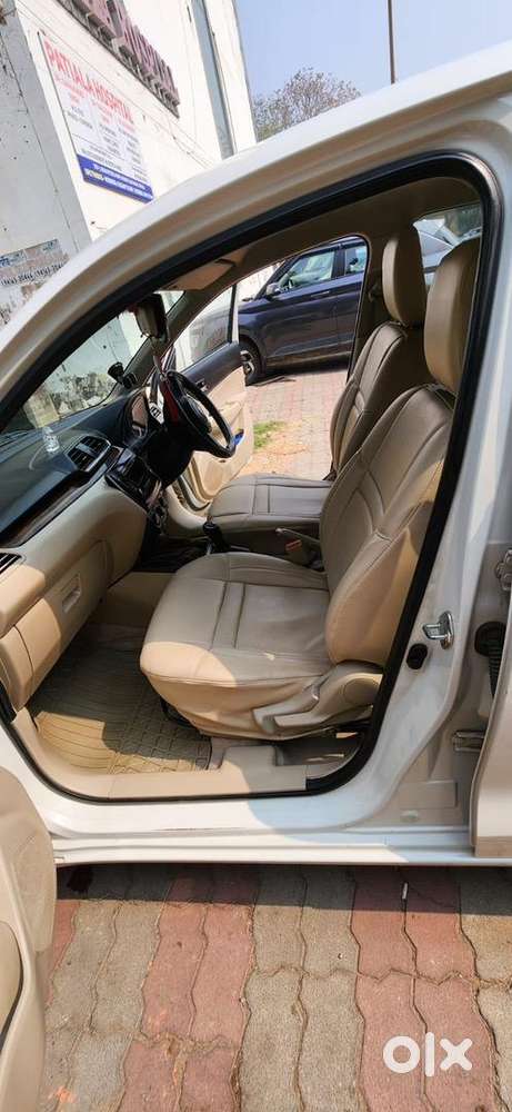 Maruti Suzuki Swift Dzire 2017 Diesel Well Maintained
