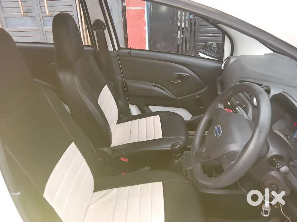 Almost Unused  ,16731 Km,98%टायर,26 Km/लीटर,doctor's Datson Redigo Car