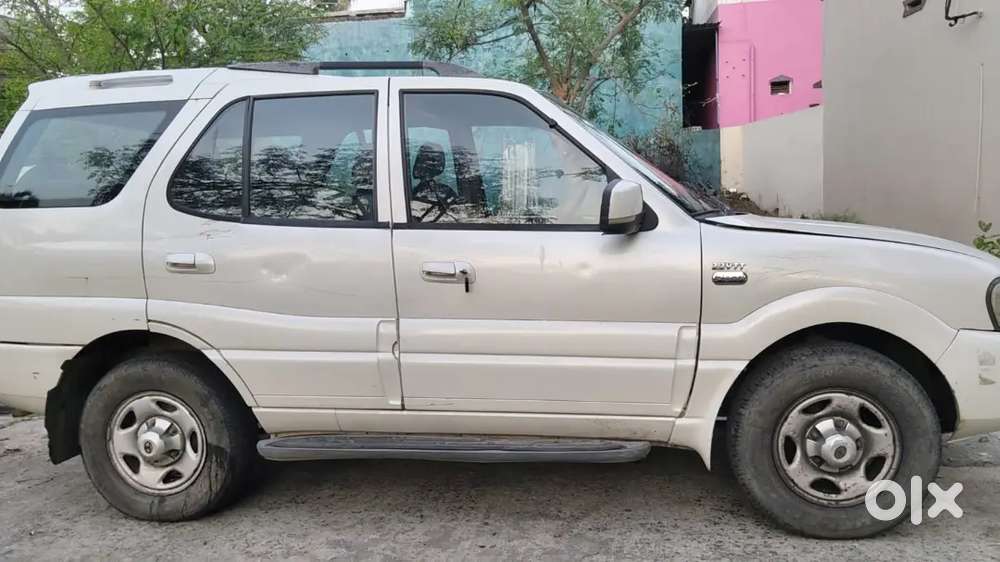 Tata Safari Ev 2012