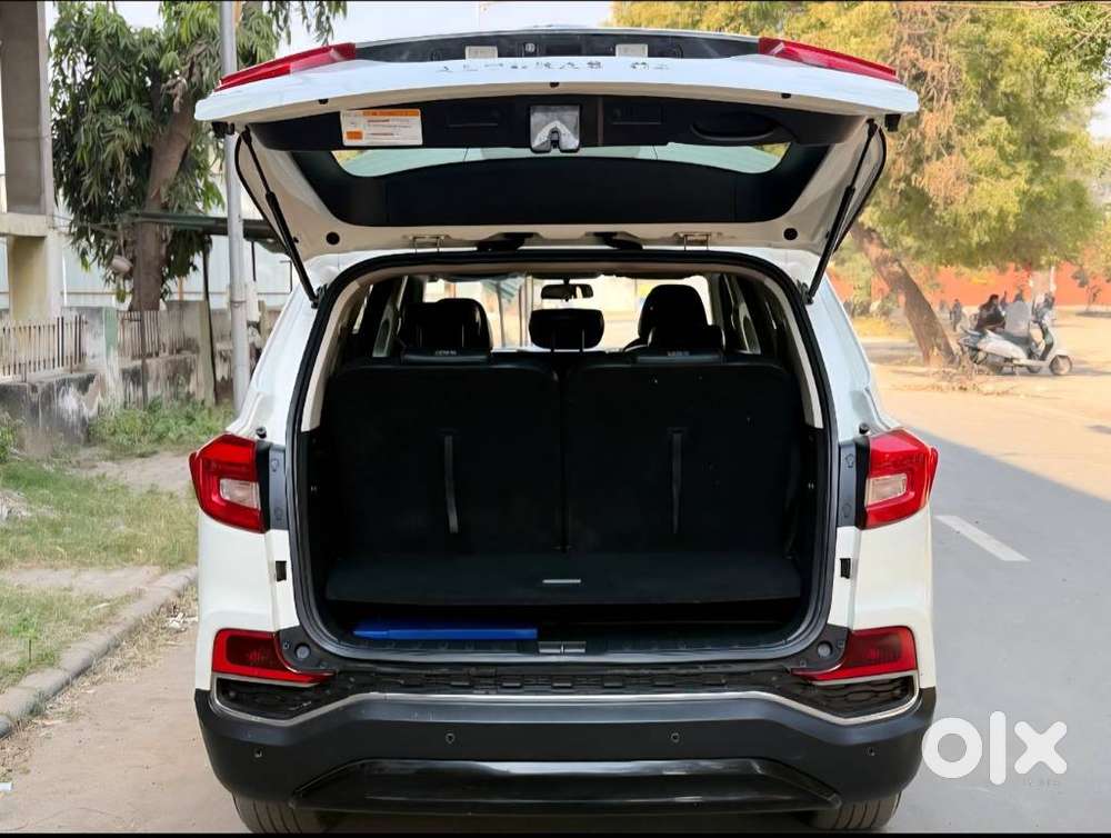 Mahindra Alturas G4 4x2 At, 2020, Diesel