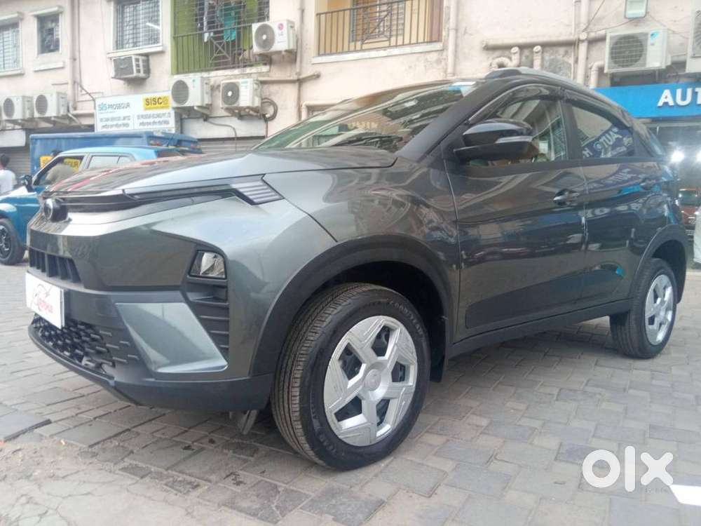 Tata Nexon Pure 1.2 S Revotron Petrol 6 Mt, 2025, Petrol