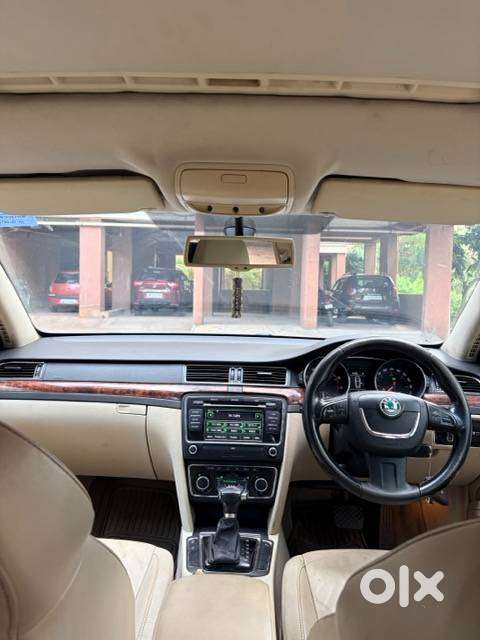 Skoda Superb 1.8 Tsi At