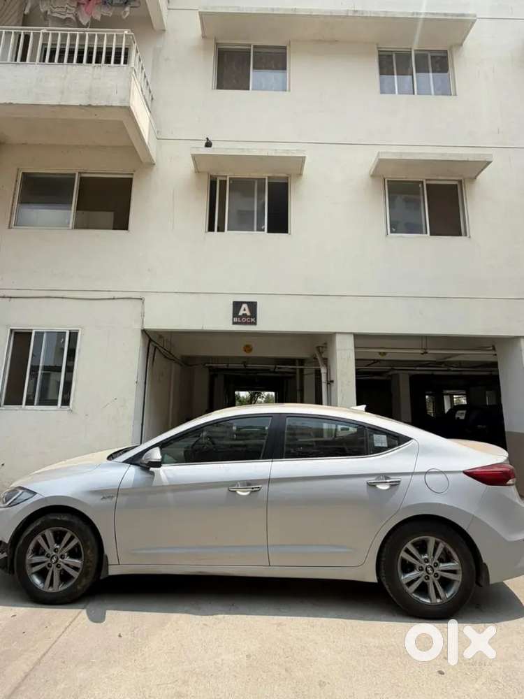 Hyundai New Elantra 2017 Petrol Well Maintained