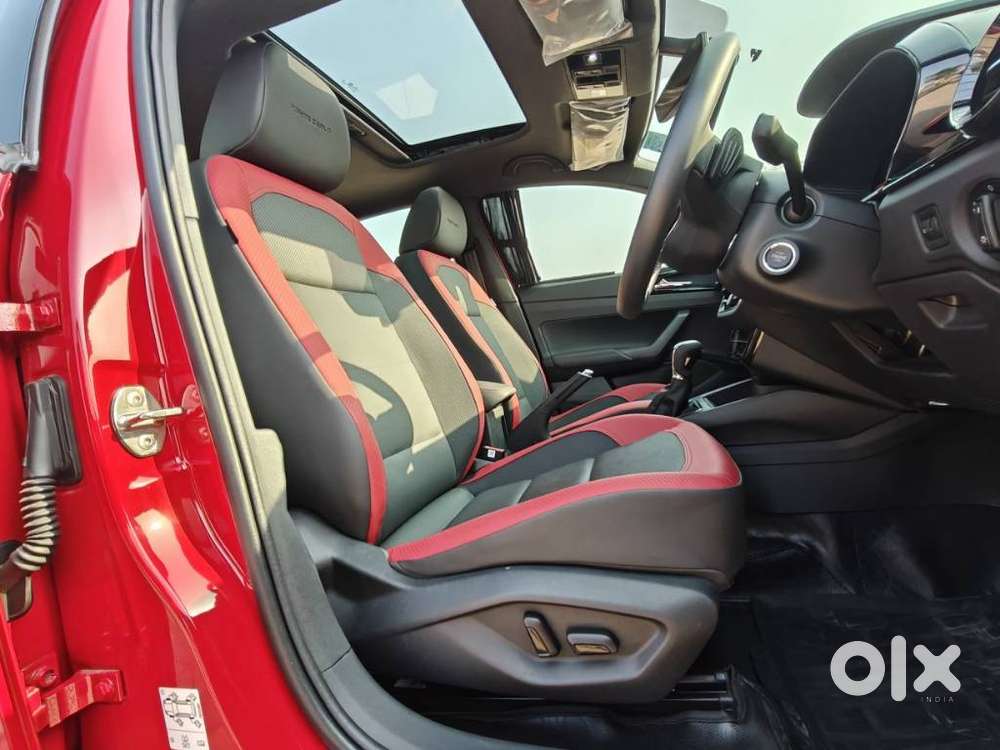 Skoda Slavia 1.5 Tsi Style Dsg, 2025, Petrol