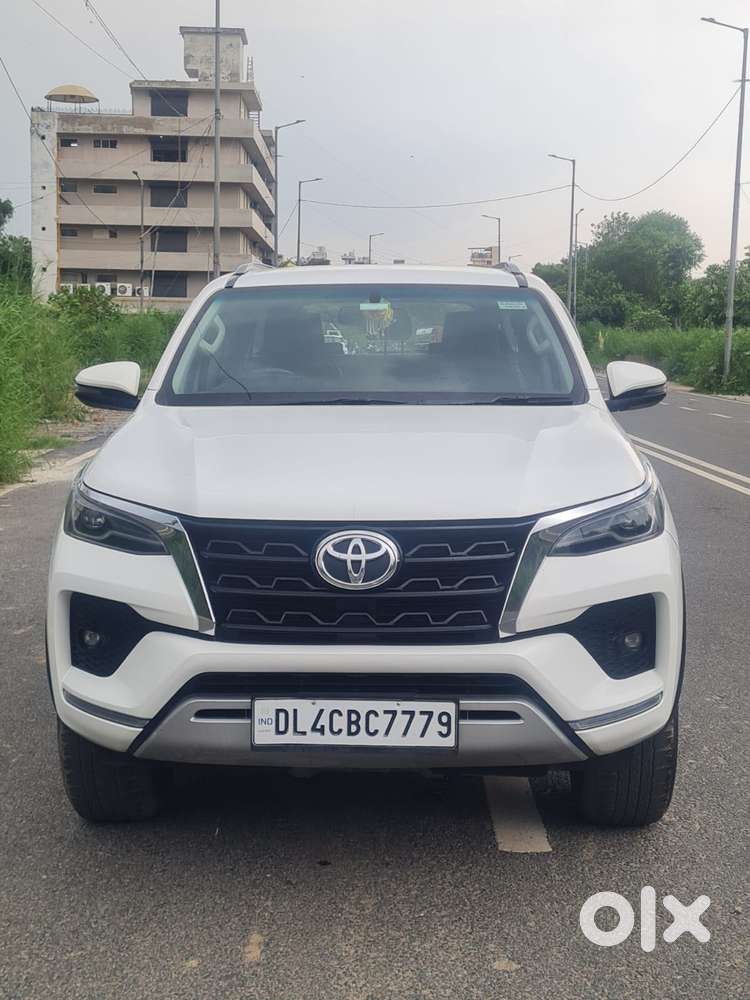 Toyota Fortuner [2021-ongoing] 2.8 2wd Diesel At, 2023, Diesel