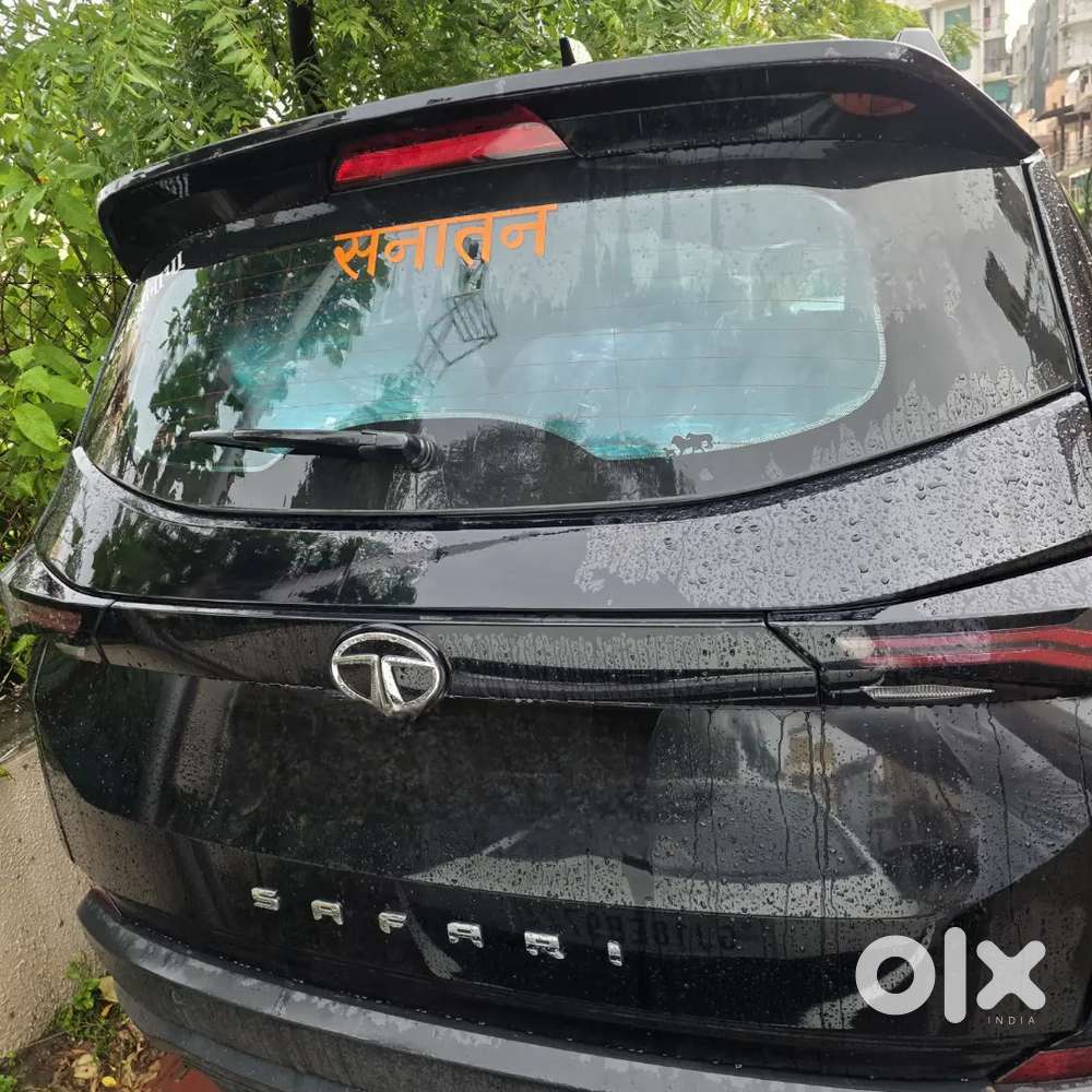 Tata Safari Fully Loaded Automatic Dark Edition 2021