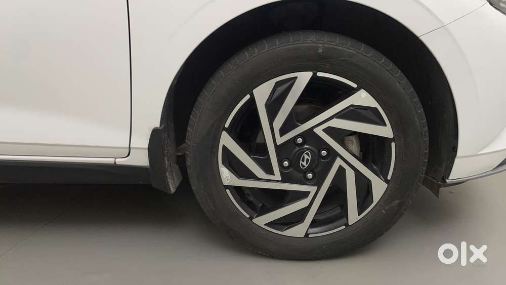 Hyundai New I20 1.2 Asta (o) Ivt, 2024, Petrol