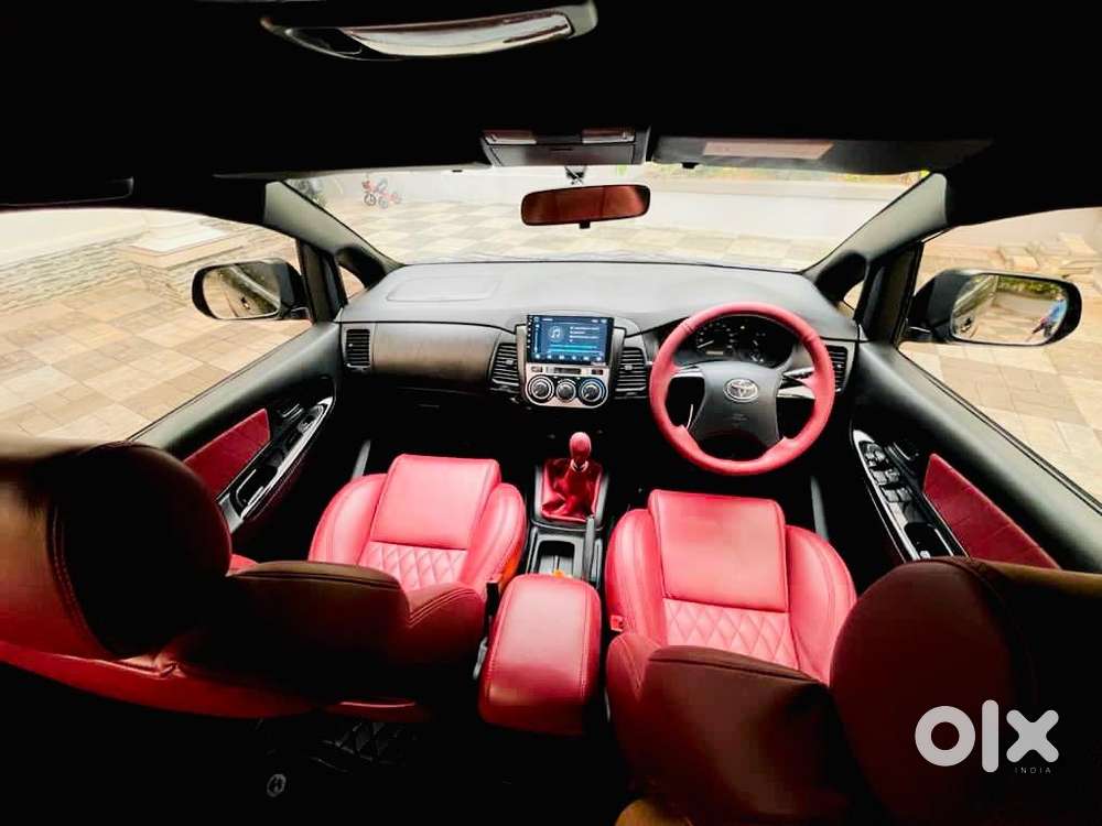 Toyota Innova 2015 Diesel Well Maintained