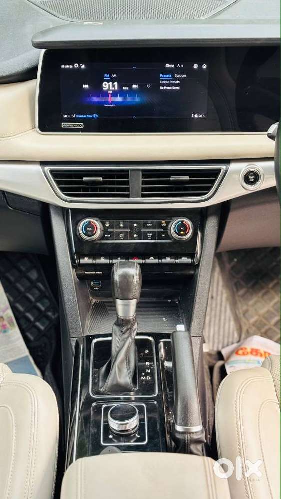 Mahindra Xuv700 2.2 Ax 7 Diesel At Str, 2021, Diesel