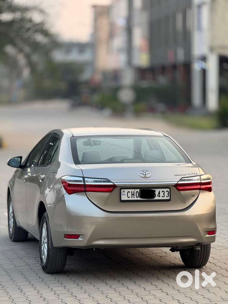 Toyota Corolla Altis J, 2018, Petrol