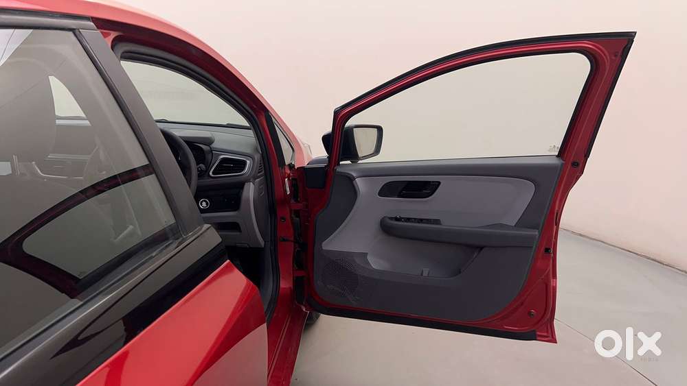 Tata Altroz 1.2 Xt, 2020, Petrol