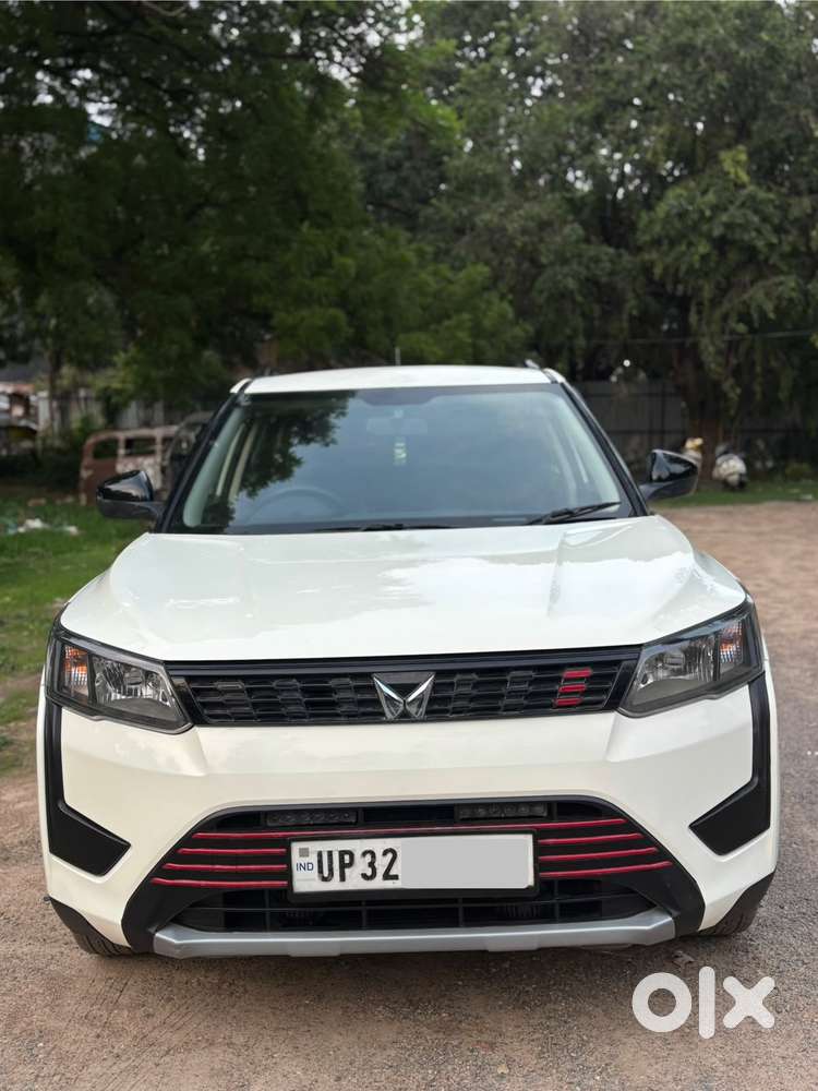 Mahindra Xuv300 W6, 2024, Petrol