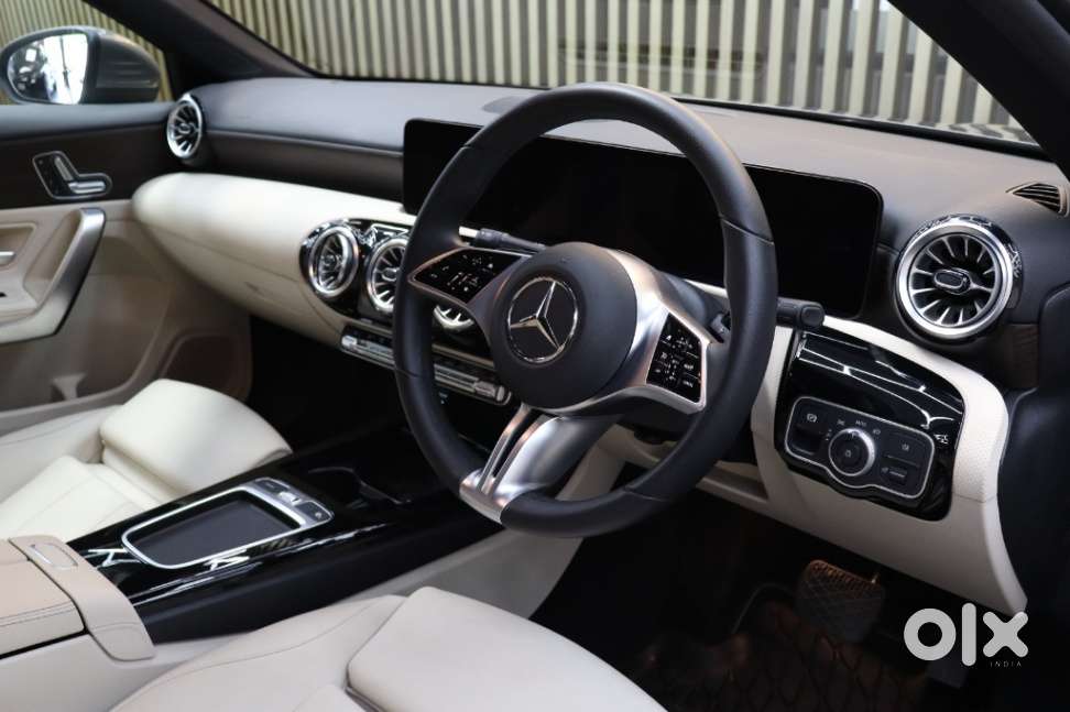 Mercedes-benz A-class Limousine 200, 2024, Petrol