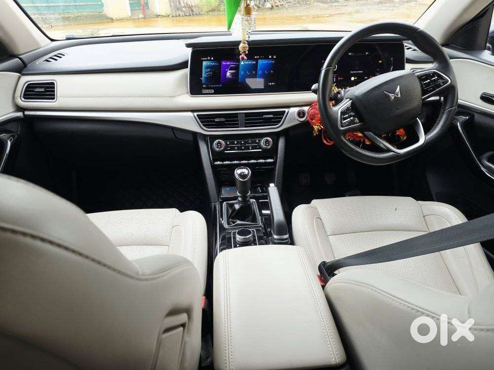 Mahindra Xuv700 2.2 Ax 7 Diesel Mt Str, 2023, Diesel