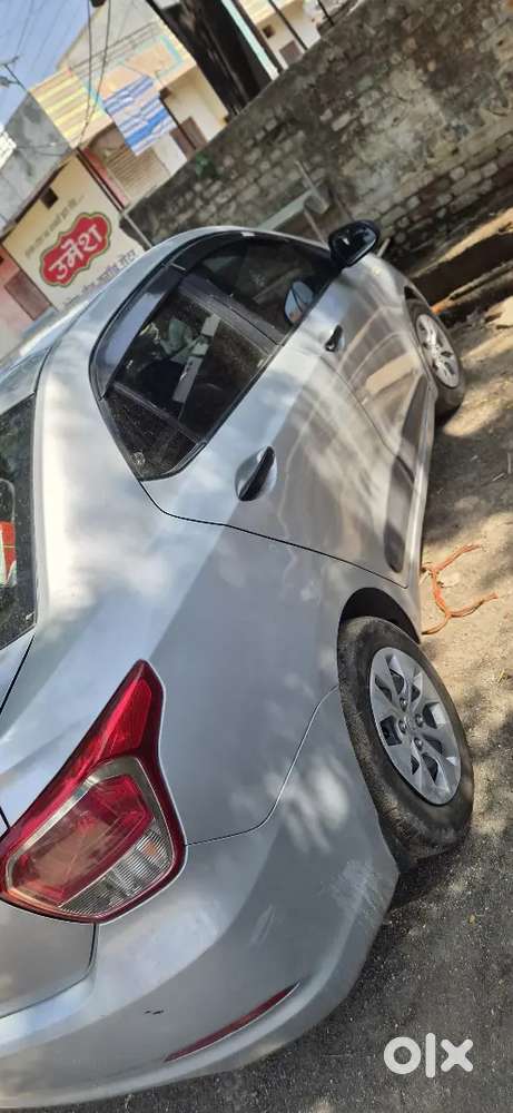 Hyundai Xcent 2017 Diesel 210000 Km Driven