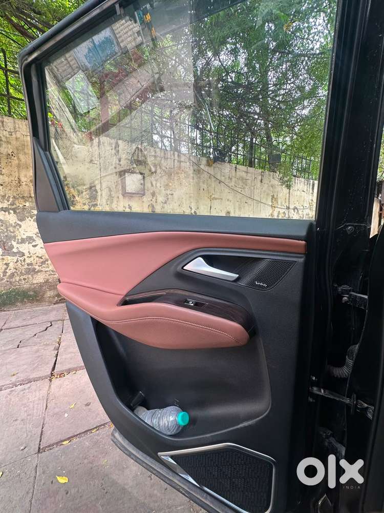 Mg Hector Plus 2023