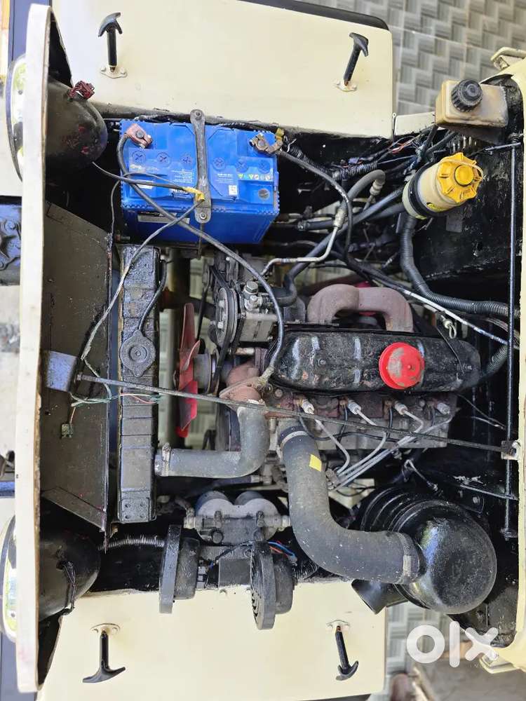 1993 Mahindra Jeep