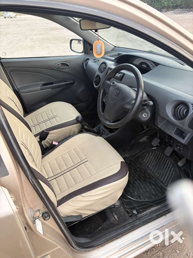 Toyota Etios Liva G, 2012, Petrol