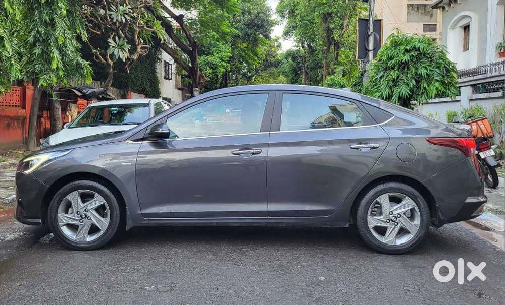 Hyundai Verna 1.5 Sx Ivt, 2022, Petrol