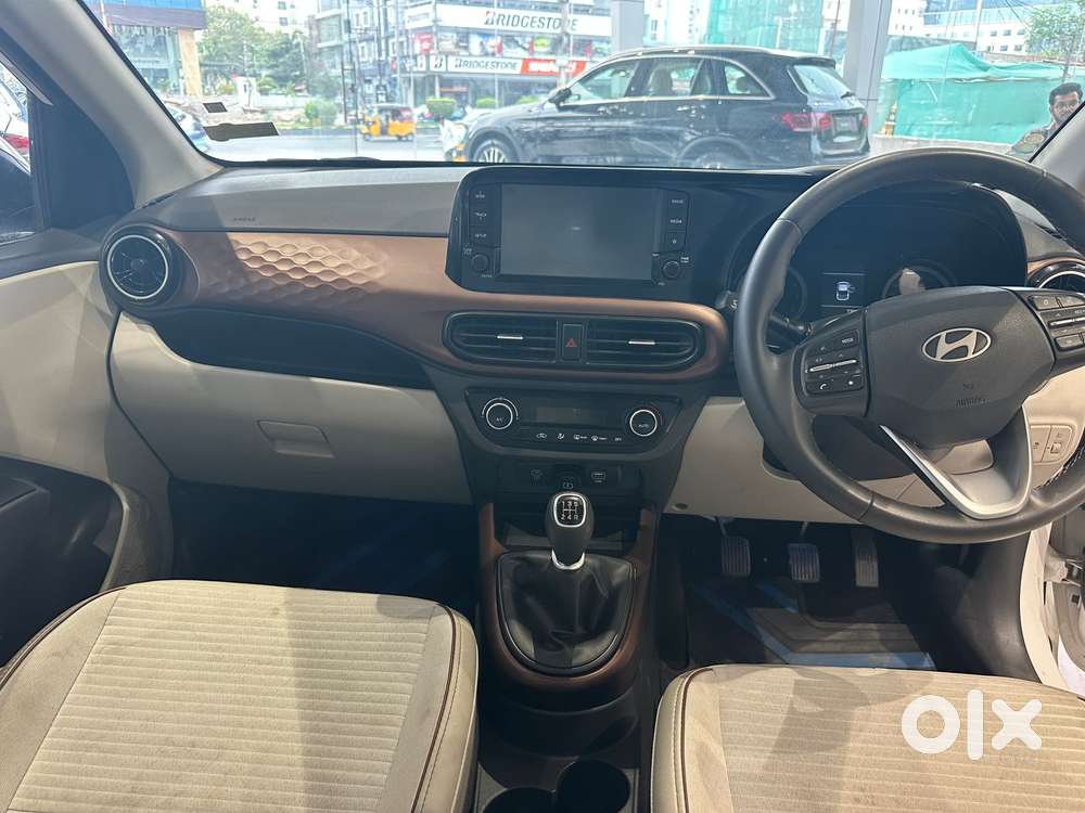 Hyundai Aura Sx 1.2 (o) Petrol, 2024, Petrol