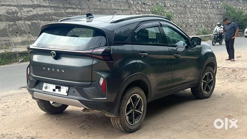 Tata Nexon Creative 1.2 Revotron Petrol 6 Mt, 2025, Petrol