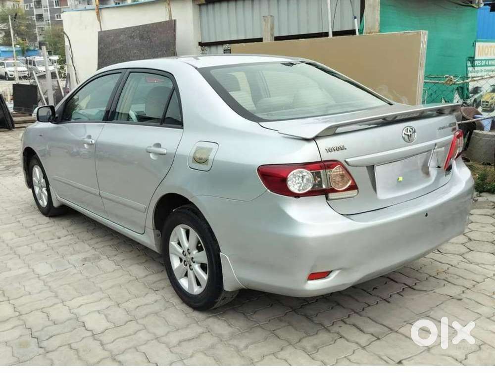 Toyota Corolla Altis 2012