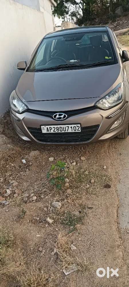 Hyundai I20 Sportz Manual Neat Condition Car For Urgent Sale