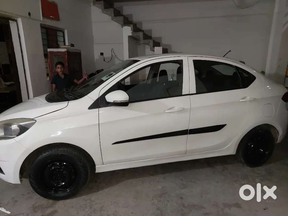Tata Tigor 2017 Petrol Cng
