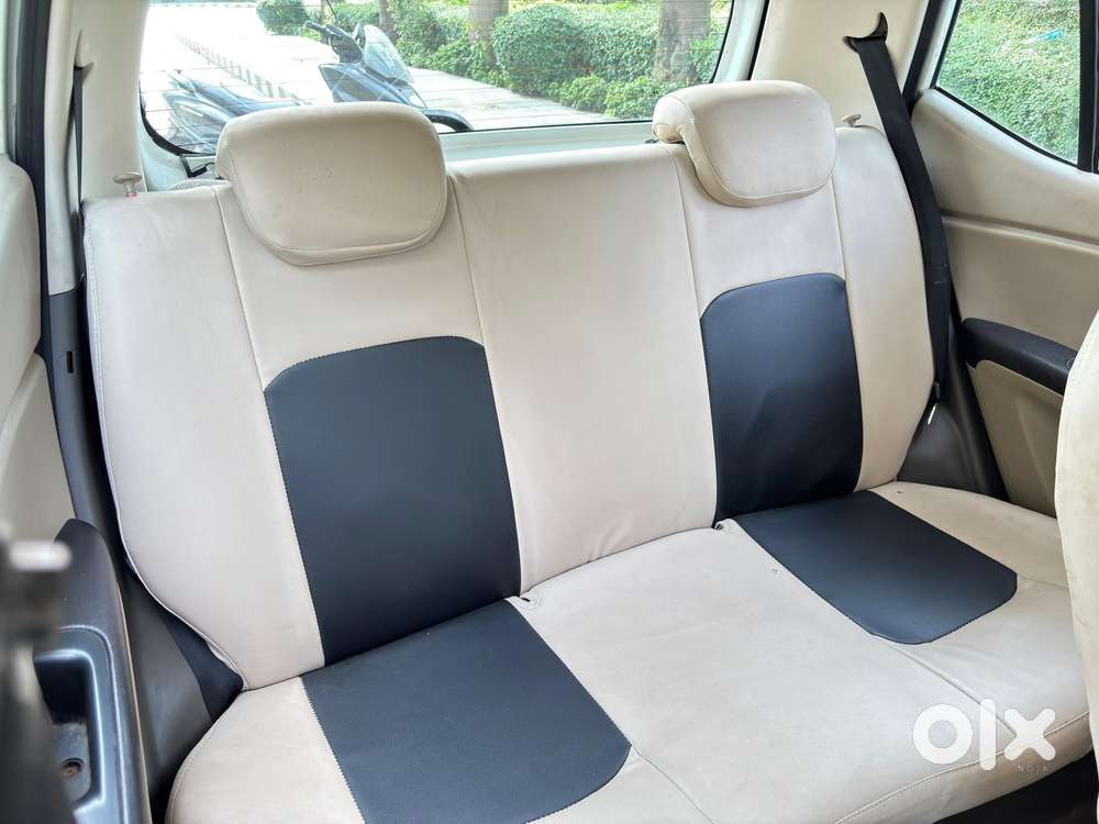 Hyundai I10 Asta Sunroof At, 2011, Petrol