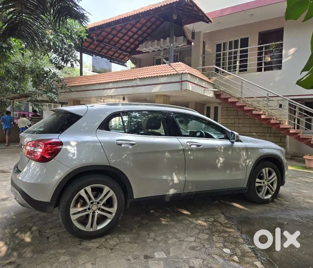 Mercedes-benz Gla 2016 Diesel 140000 Km Driven Tn 81