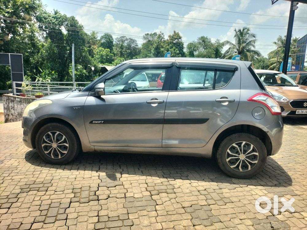 Maruti Suzuki Swift Vxi + Manual, 2012, Petrol